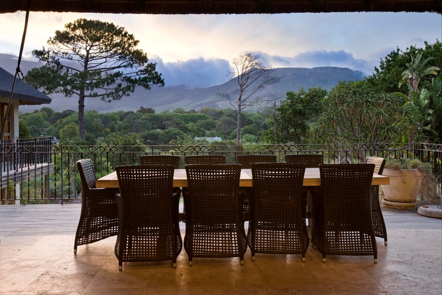 To Let 6 Bedroom Property for Rent in Constantia Western Cape